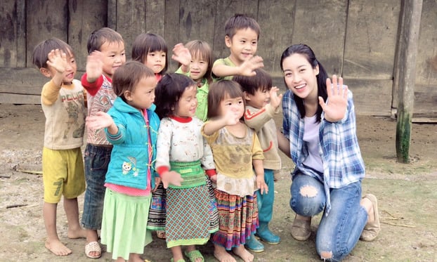 Đỗ Mỹ Linh đạt danh hiệu Hoa hậu nhân ái Thế giới 2017.
