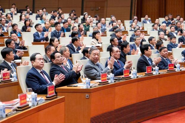 Các đồng chí lãnh đạo Đảng, Nhà nước tham dự Hội nghị toàn quốc về đột phá phát triển khoa học, công nghệ, đổi mới sáng tạo, ngày 13/01/2025. Ảnh: VGP