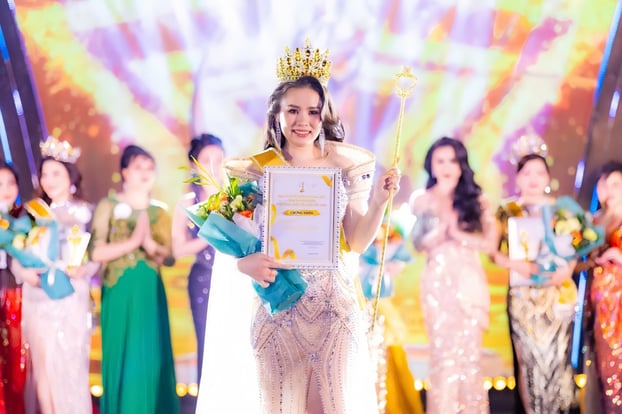 Đặng Thị Mỹ chinh phục vương miện Hoa hậu Diva Doanh Nhân Việt Nam Quốc Tế Toàn Cầu.