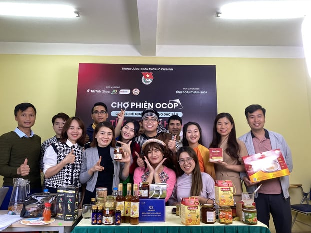 Trung tâm Xúc tiến thương mại (Bộ NN&PTNT), Trung ương Đoàn Thanh niên cộng sản Hồ Chí Minh, Tỉnh đoàn Thanh Hóa và TikTok phối hợp tổ chức livestream nhằm xúc tiến thương mại và nâng cao năng lực số của các doanh nghiệp vừa và nhỏ tại địa phương. 