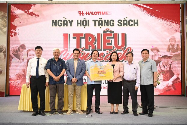 “Một triệu cuốn sách làm giàu cho nông dân Việt Nam” - hành trình đưa tri thức đến tận vùng quê  