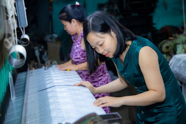 Chị Trần Thị Yến, con gái nghệ nhân Trần Phương ( Ảnh: Báo Quảng Nam)