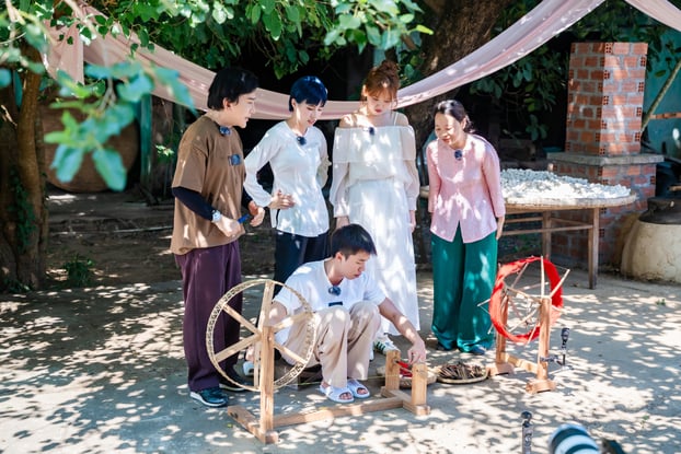 Dàn cast chương trình 