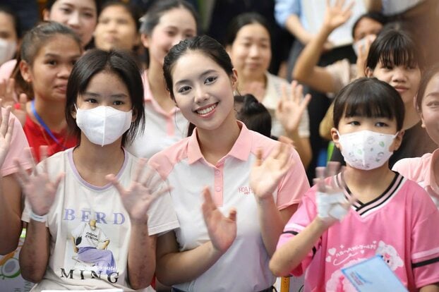 Trong một số hoạt động thuộc khuôn khổ Hoa hậu Việt Nam 2024, Châu Anh không ngần ngại để mặt mộc hoặc chỉ trang điểm nhẹ nhàng nhưng vẫn nổi bật.