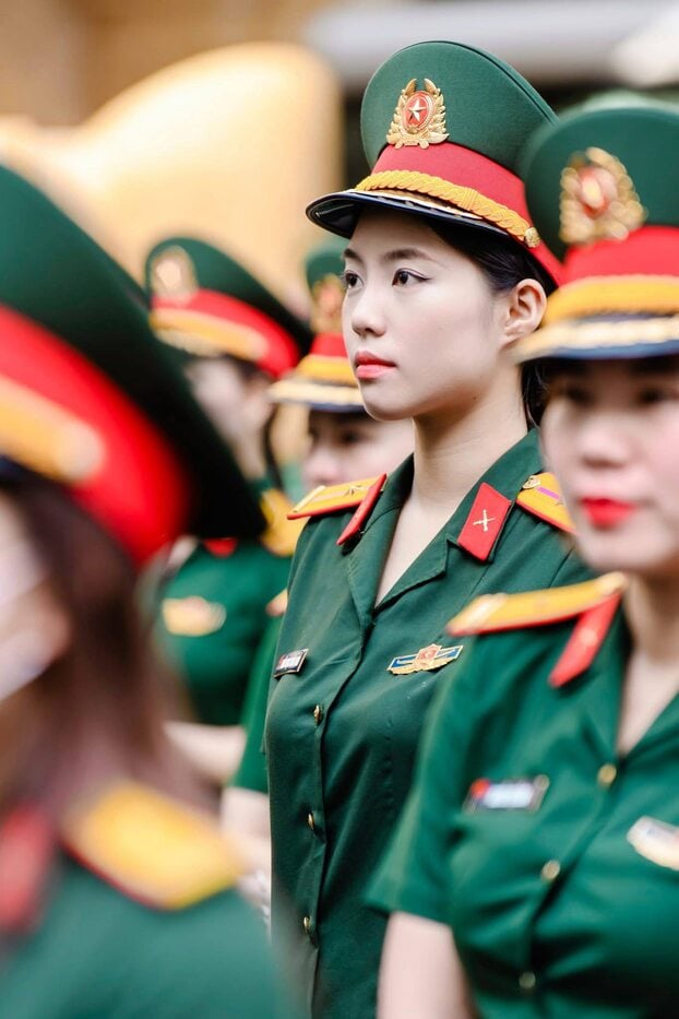 Châu Anh sở hữu vẻ đẹp dịu dàng, nền nã của một cô gái Việt Nam truyền thống, với chiều cao 1m7, nặng 51kg. Hoa hậu Việt Nam 2024 là lần đầu tiên người đẹp thử sức ở một cuộc thi nhan sắc nhưng đã được đánh giá cao nhờ ngoại hình sáng sân khấu, kĩ năng trình diễn ấn tượng cùng nhan sắc và trình độ học vấn cao.
