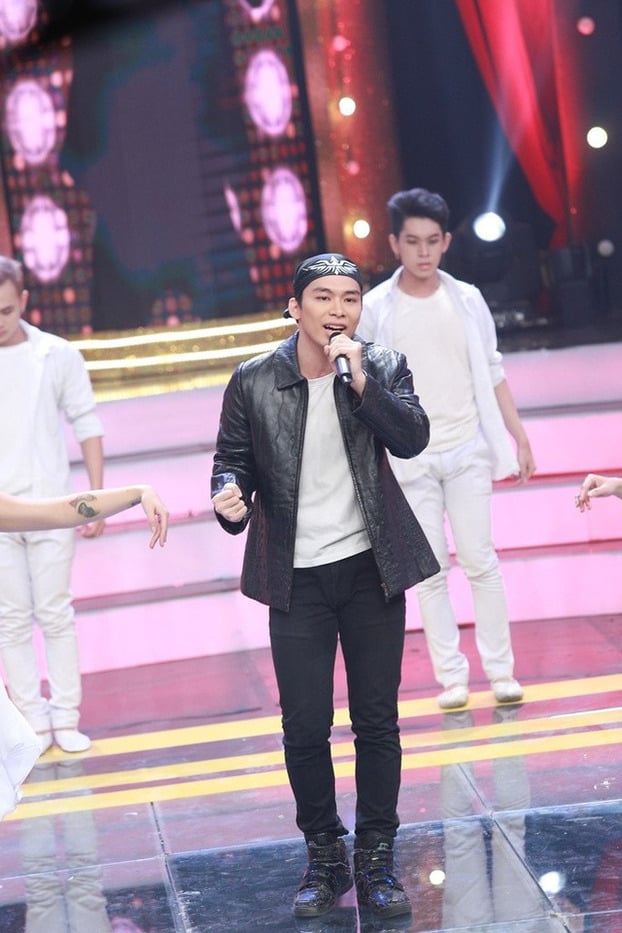 Min Ji Ho từng đạt thành tích cao khi thi gameshow và định hình được phong cách âm nhạc trên thị trường.