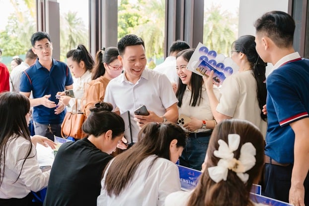 K-Park Avenue thu hút đông đảo khách hàng tới tìm hiểu và trải nghiệm nhà mẫu