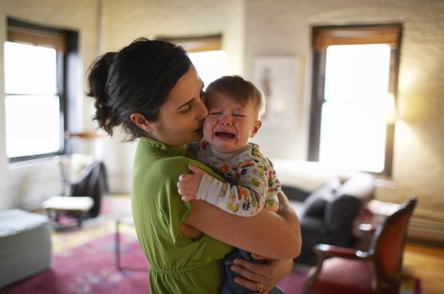 mother-soothing-crying-baby