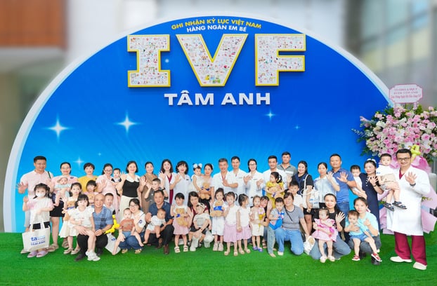 Hệ thống BVĐK Tâm Anh liên tiếp xác lập kỷ lục “Ngày hội quy tụ các em bé sinh ra nhờ kỹ thuật hỗ trợ sinh sản IUI và IVF nhiều nhất tại Việt Nam” với sự tham gia của hàng trăm em bé đại diện cho hàng chục nghìn em bé sinh ra nhờ IVF Tâm Anh trong “Ngày hội Bầu vàng”.