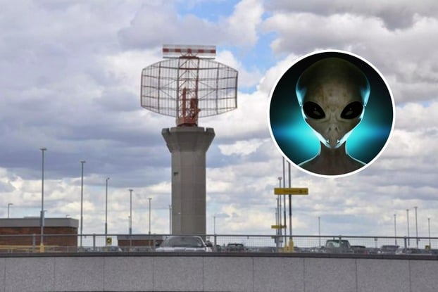 Các hệ thống radar tại sân bay dân sự (như sân bay Heathrow, Anh) và hoạt động quân sự đang vô tình phơi bày sự tồn tại của chúng ta trước những nền văn minh ngoài hành tinh tiên tiến tiềm năng, do rò rỉ điện từ ẩn mà chúng phát ra.