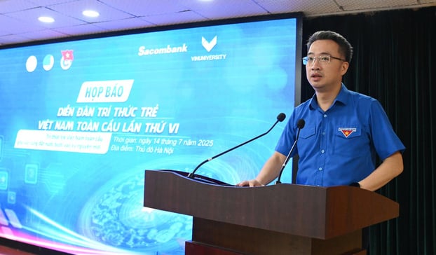 Anh Nguyễn Tường Lâm - Bí thư Trung ương Đoàn, Chủ tịch Trung ương Hội LHTN Việt Nam phát biểu tại họp báo.