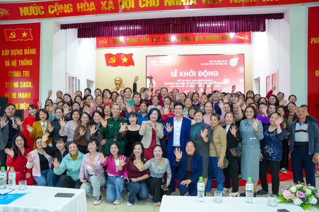 Dự án hướng đến mục tiêu nâng cao năng lực số cho phụ nữ, giúp họ ứng dụng thương mại điện tử trong phát triển sản phẩm làng nghề. mở rộng cơ hội kinh doanh, cải thiện thu nhập.