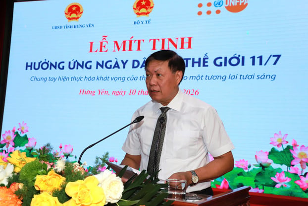 Thứ trưởng Bộ Y tế Đỗ Xuân Tuyên phát biểu tại buổi lễ. Ảnh: Liên Liên