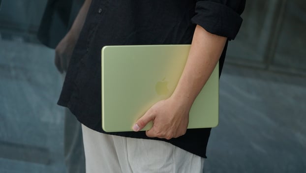 Việc chọn đúng dòng MacBook nên bắt đầu từ nhu cầu sử dụng, không chỉ từ cấu hình trên giấy.