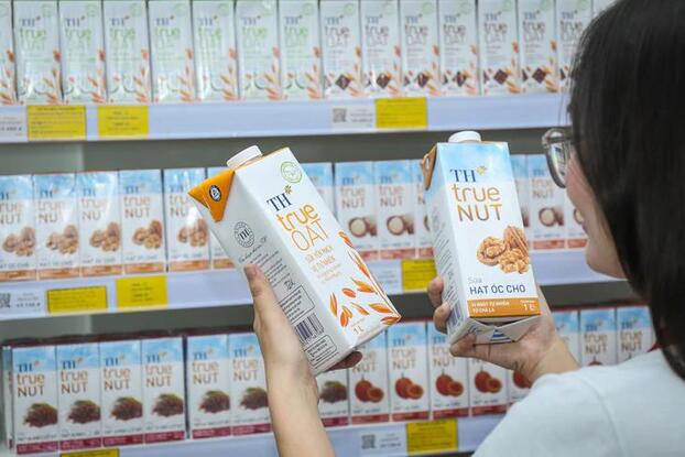 Sản phẩm Sữa yến mạch TH true OAT và sữa hạt TH true NUT