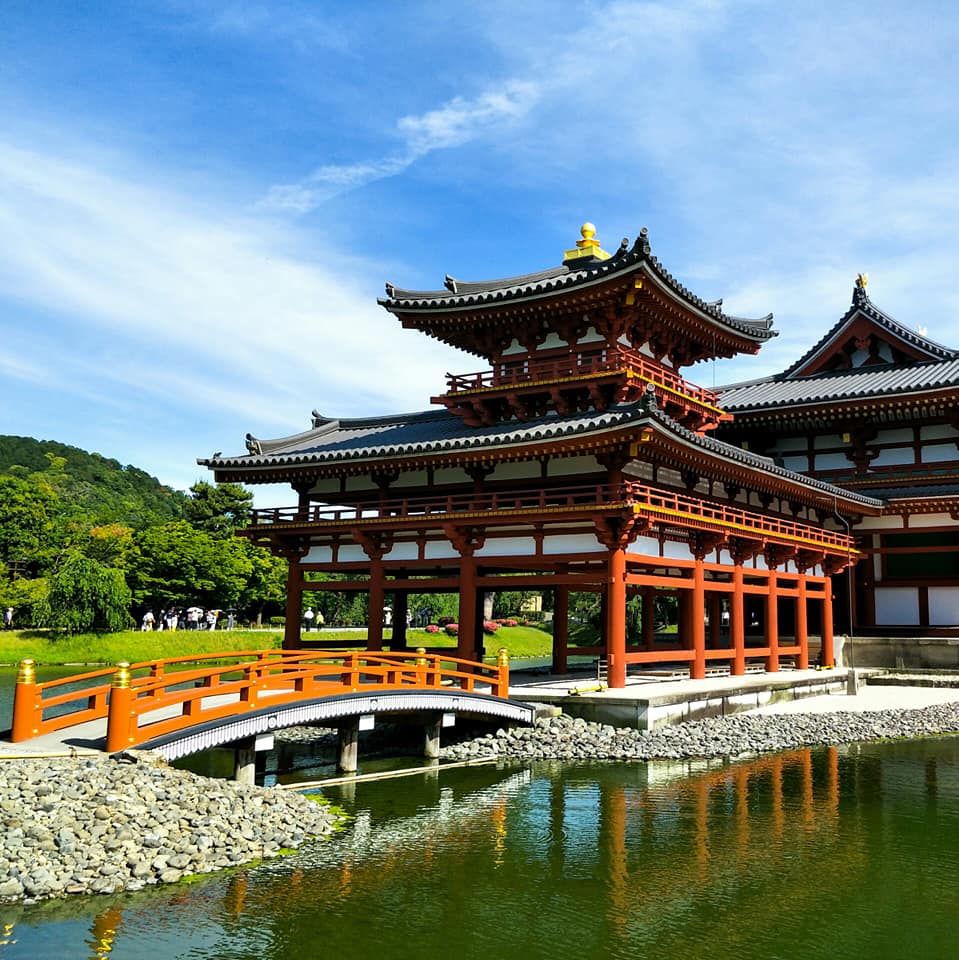 Byōdō-in - một trong những ngôi chùa nổi tiếng nhất Nhật Bản được xây dựng vào năm 998. Chùa được đăng kí là di sản thế giới. Trong chùa còn có cây hoa Tử Đằng cổ thụ 280 tuổi. Ảnh: Phuong Tang