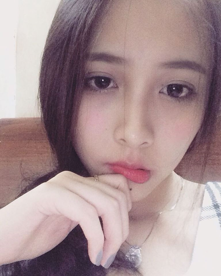 Nhan sắc xinh đẹp của bạn gái tiền vệ Minh Vương 'gây sốt' cộng đồng mạng 2