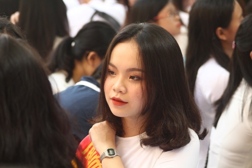 Nữ sinh 10X Hà Thành đẹp trong trẻo, duyên dáng trong tà áo dài trắng ngày khai trường 2