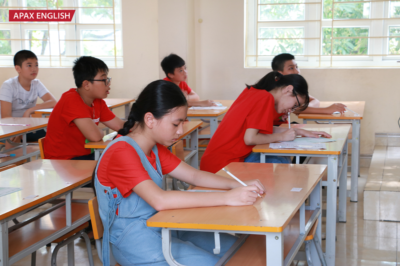 Học sinh Quảng Ninh háo hức thử sức kỳ thi TOEFL cùng Apax English 1