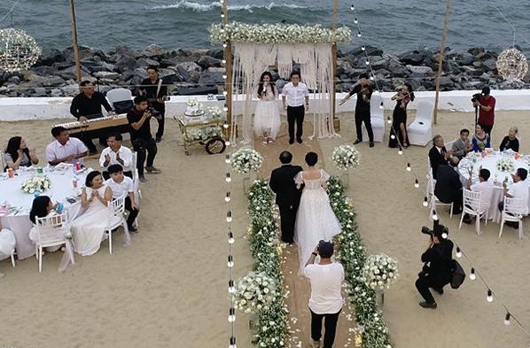   Không gian lãng mạn trong tiệc đính hôn của Nhã Phương - Trường Giang được tổ chức hồi cuối tháng 8  