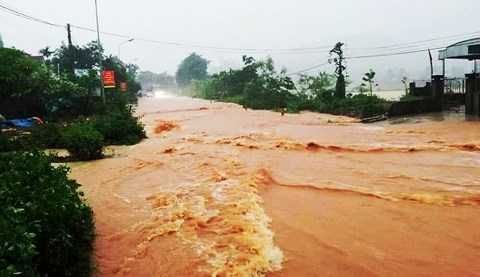   Bão số 4 gây ngập lụt cục bộ làm ảnh hưởng đến các huyện của Nghệ An  