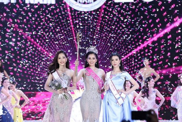   Trần Tiểu Vy rạng rỡ đăng quang ngôi vị Hoa hậu trong đêm chung kết Hoa hậu Việt Nam 2018  