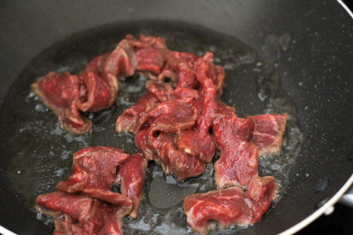 Cách làm phở xào thịt bò vừa nhanh lại thơm ngon cho bữa sáng 1