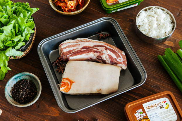 Học công thức này của người Hàn, đảm bảo món thịt luộc sẽ thơm ngon và đưa cơm hơn hẳn 1