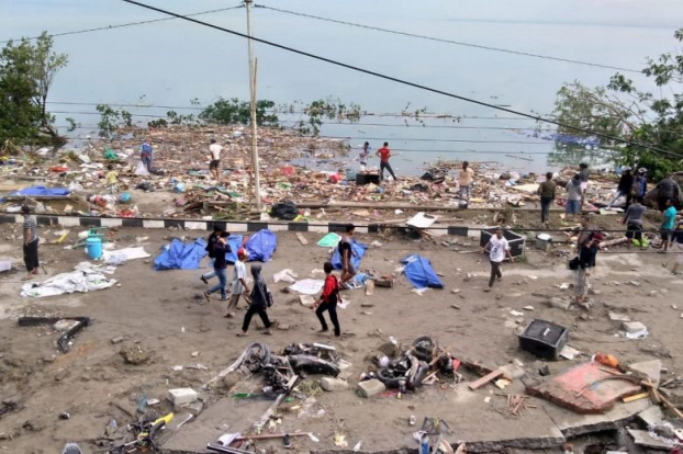 Những hình ảnh tan hoang sau động đất và sóng thần ở Palu, Indonesia 1