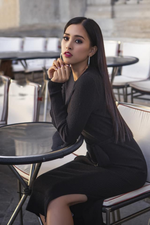 Hoa hậu Trần Tiểu Vy khoe street style 'chất lừ' tại Paris 11