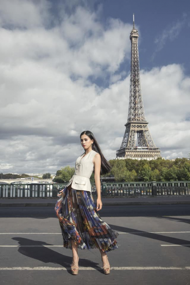 Hoa hậu Trần Tiểu Vy khoe street style 'chất lừ' tại Paris 14