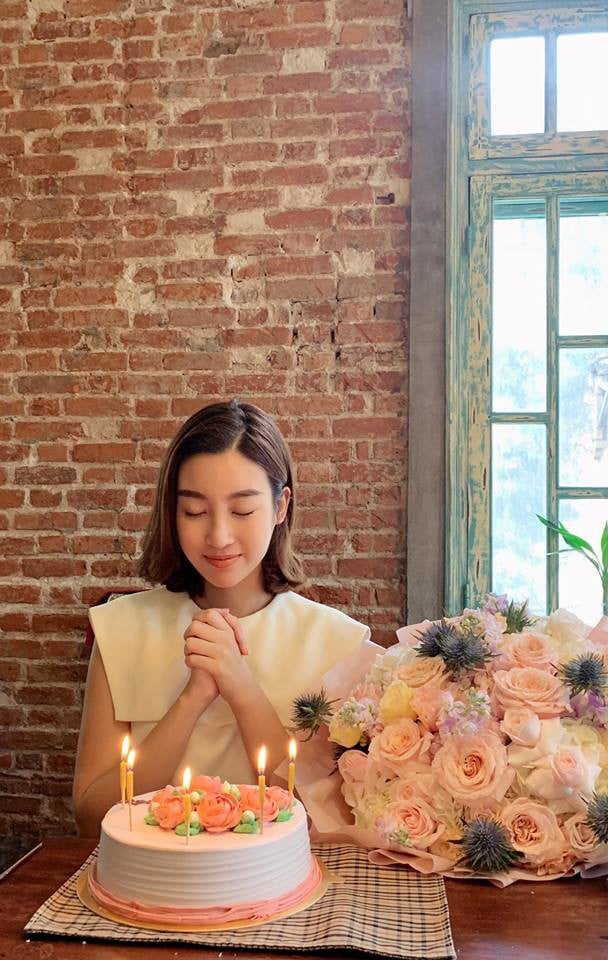 Hoa hậu Kỳ Duyên tổ chức sinh nhật cho Hoa hậu Mỹ Linh chứng minh tình bạn thân thiết 1