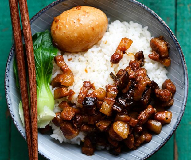 Công thức nấu cơm thịt kho kiểu Đài Loan cực ngon chị em không thể bỏ qua 9