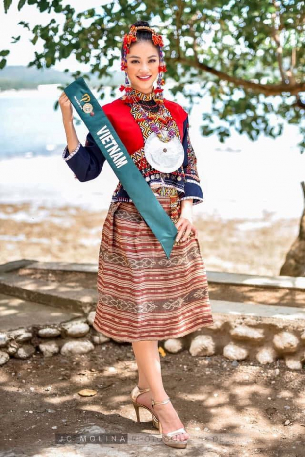 Nhìn lại chặng đường tới vương miện Miss Earth 2018 của Hoa hậu Nguyễn Phương Khánh 1