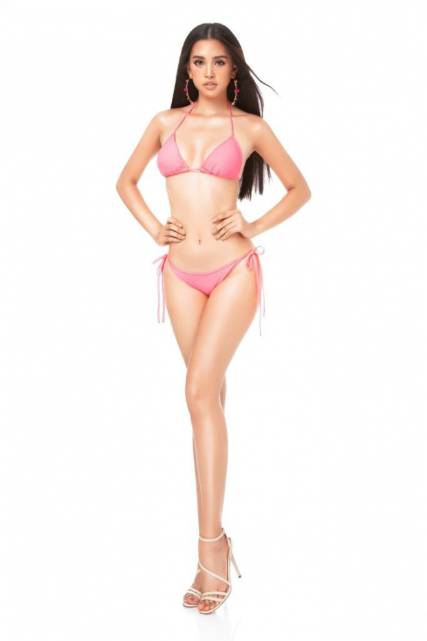 Trần Tiểu Vy tung ảnh bikini khoe trọn body nóng bỏng trước thềm chung kết Miss World 2