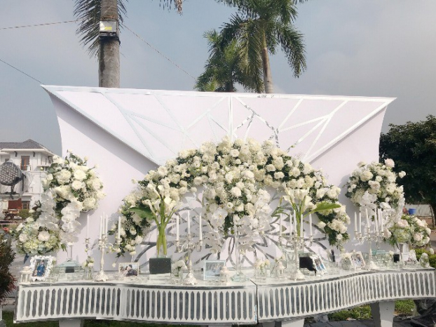 Cặp đôi Thái Nguyên gây sốt vì chi hơn 4 tỷ đồng và 13.000 bông hoa để trang trí đám cưới 5