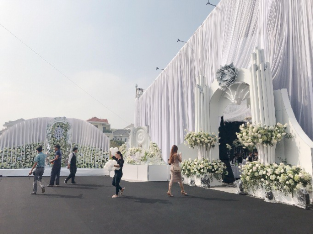 Cặp đôi Thái Nguyên gây sốt vì chi hơn 4 tỷ đồng và 13.000 bông hoa để trang trí đám cưới 9