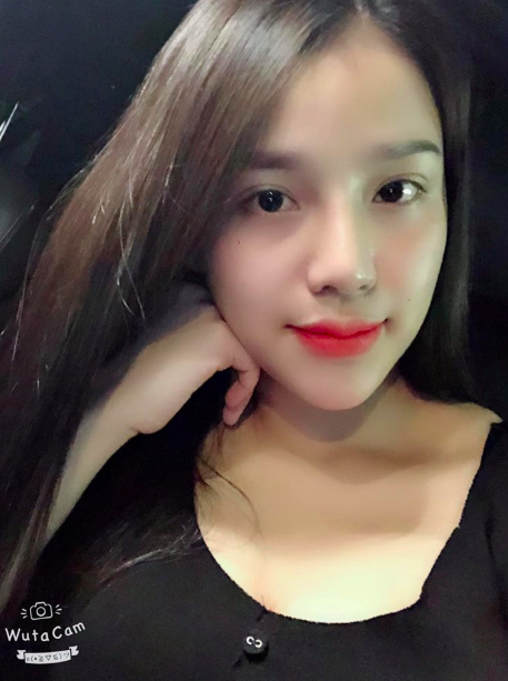Điểm danh hội bạn gái toàn Hoa khôi, hot girl của các cầu thủ đội tuyển Việt Nam 3