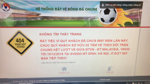   FB Mynk Minh cho hay, mặc dù đã chờ đợi để mua vé thế nhưng khi mới mở được 5 phút, bạn truy cập vào trang và lại nhận thông báo thế này.  