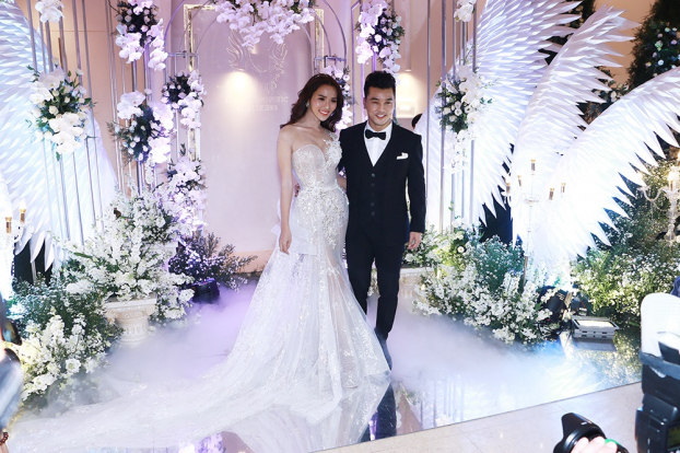 3 đám cưới đình đám nhất showbiz Việt 2018: Cái kết có hậu cho những cặp đôi yêu bền 8