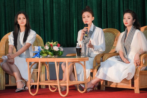 Hoa hậu Trần Tiểu Vy phải khoan, đục đá khi làm dự án nhân ái 1