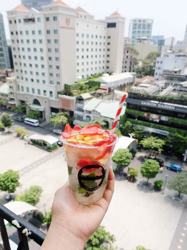 Top 4 quán cafe view đẹp trên phố đi bộ Nguyễn Huệ giúp bạn ngắm trọn Countdown 2019 2