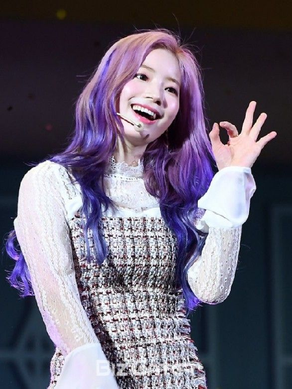Idol Kpop lọt top 100 gương mặt đẹp nhất 2019: Irene xếp thứ 51, Jennie, Lisa hạng mấy? 19