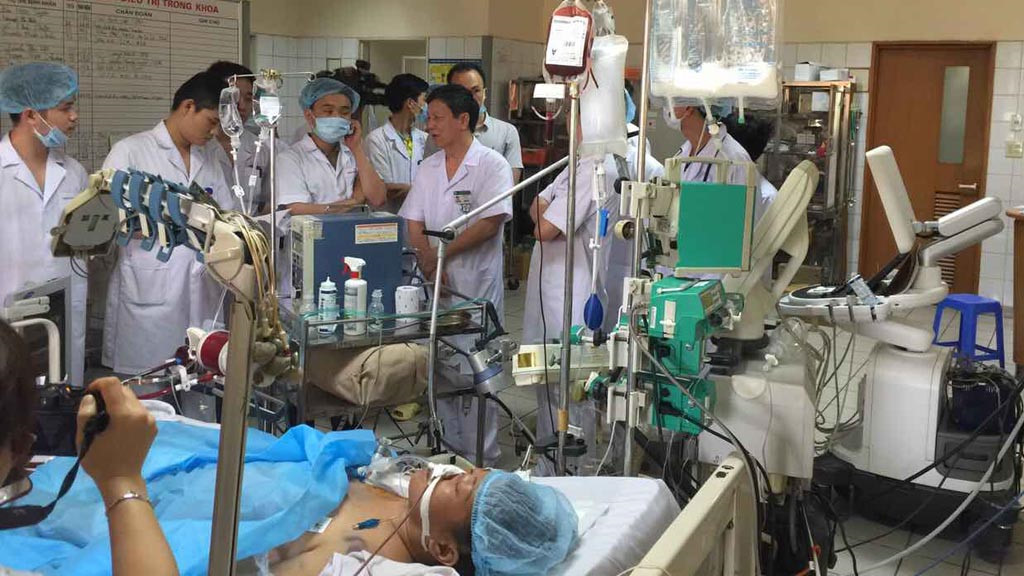 Vụ việc tai biến chạy thận Hòa Bình khiến 8 bệnh nhân tử vong khiến dư luận rúng động