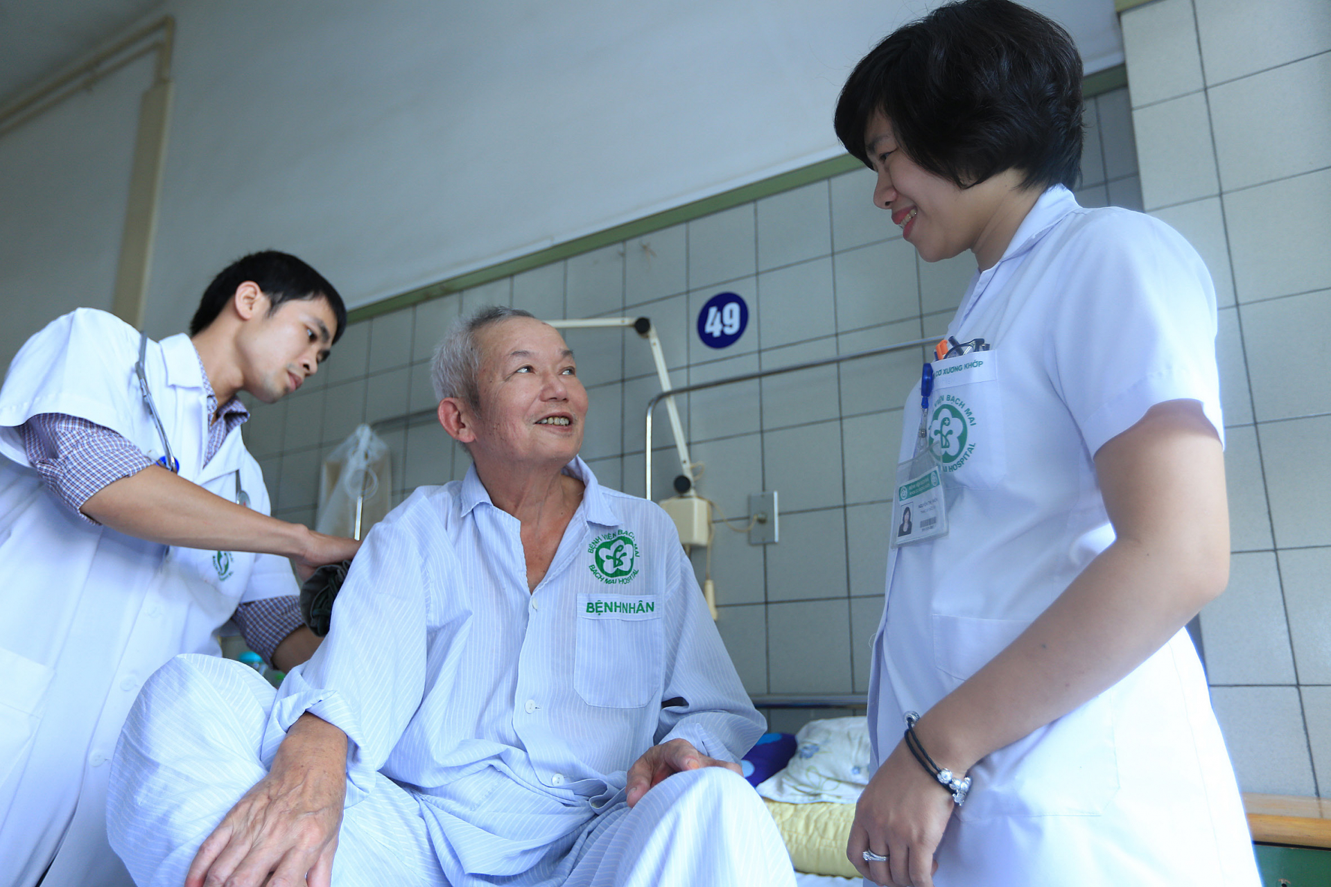 So với các nước khu vực ASEAN, các bệnh viện của nước ta thiếu điều dưỡng nghiêm trọng