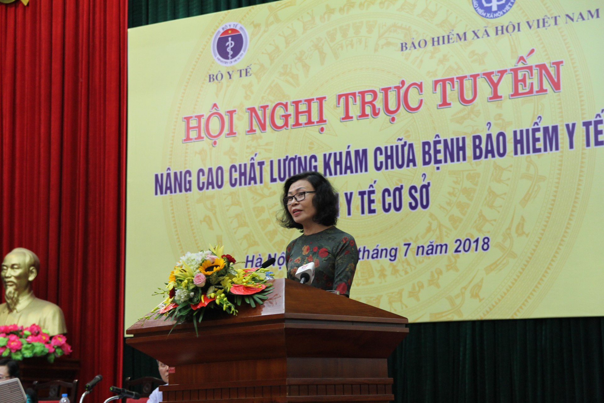 Tổng Giám đốc BHXH Việt Nam Nguyễn Thị Minh cho rằng, để nâng cao chất lượng KCB BHYT tại tuyến y tế cơ sở, cần thực hiện gói dịch vụ y tế cơ bản