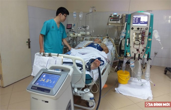   Bệnh nhân nam giới, 78 tuổi nhập viện trong tình trạng ngừng tim, ngừng thở.  