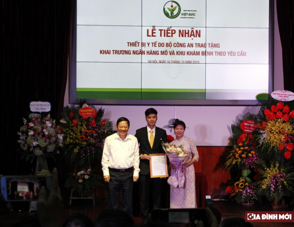 Ngân hàng mô đầu tiên tại Việt Nam được cấp phép chính thức khai trương 0