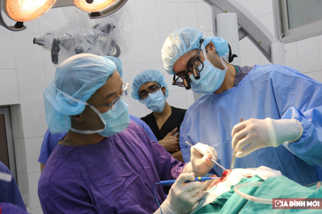 Bệnh viện Việt Đức đầu tư 5 phòng mổ triệu đô để phẫu thuật thần kinh, tuỷ sống 1