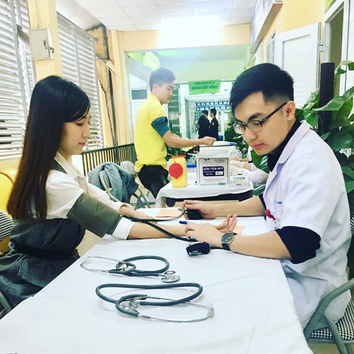   BV Hữu nghị Việt Đức kêu gọi người dân hiến máu cứu người nhằm giải quyết tình trạng thiếu máu cục bộ  